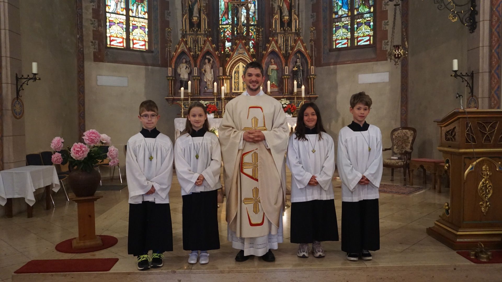 Die neuen Messdiener von St. Sebastian Mittelkalbach